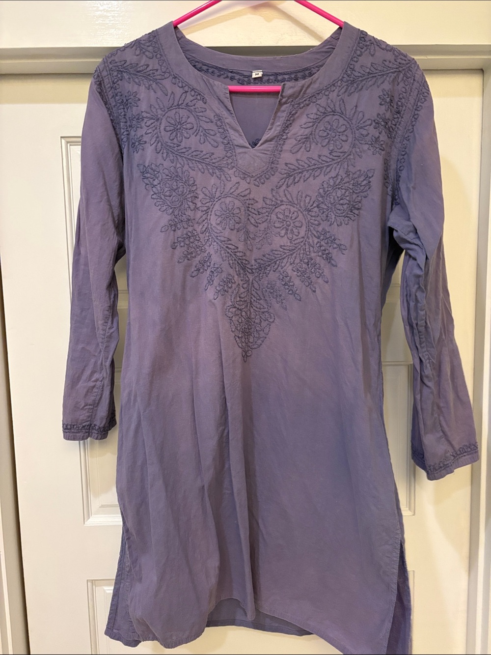 Women's Embroidered V-Neck Tunic Top - Lavender